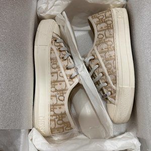 Limited Edition Walk'n'Dior Sneaker- 36.5